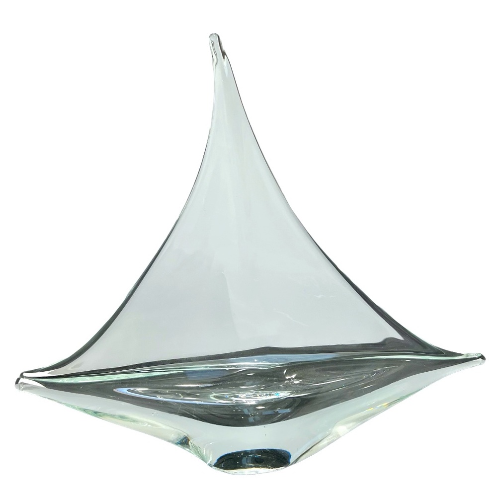 VINTAGE CLEAR GLASS ABSTRACT SAILBOAT SCULPTURE